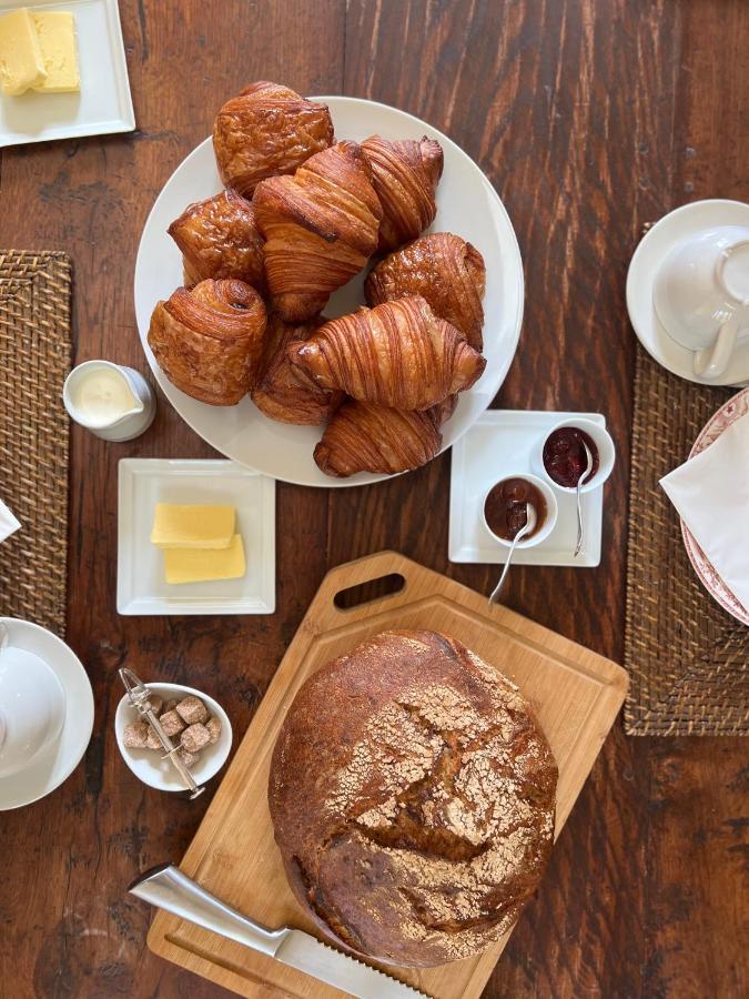 Bed and Breakfast Noubar Cenevieres Экстерьер фото