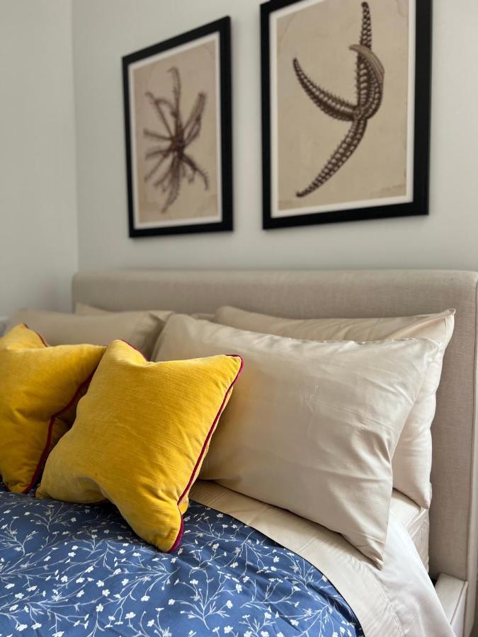 Bed and Breakfast Noubar Cenevieres Экстерьер фото